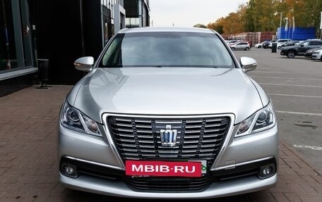 Toyota Crown, 2014 год, 1 745 000 рублей, 2 фотография