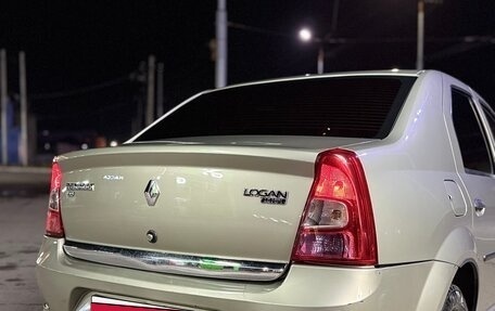 Renault Logan I, 2011 год, 450 000 рублей, 3 фотография