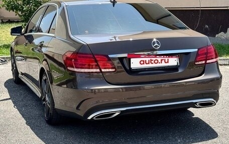 Mercedes-Benz E-Класс, 2015 год, 1 850 000 рублей, 5 фотография