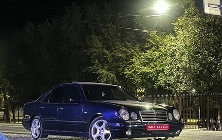 Mercedes-Benz E-Класс, 1996 год, 480 000 рублей, 1 фотография