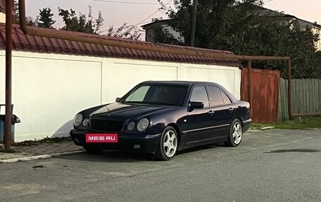 Mercedes-Benz E-Класс, 1996 год, 480 000 рублей, 10 фотография