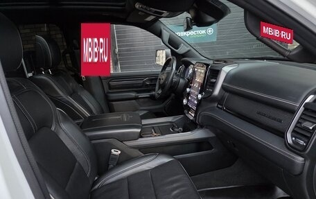 Rambler 1500, 2022 год, 7 500 000 рублей, 11 фотография