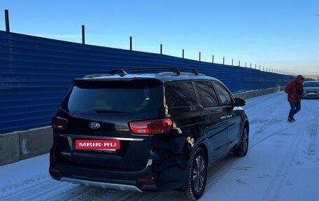 KIA Carnival III, 2018 год, 2 495 000 рублей, 5 фотография