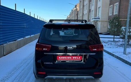 KIA Carnival III, 2018 год, 2 495 000 рублей, 7 фотография