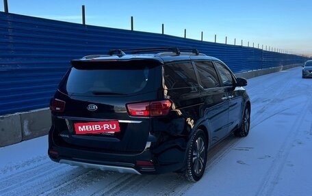 KIA Carnival III, 2018 год, 2 495 000 рублей, 6 фотография