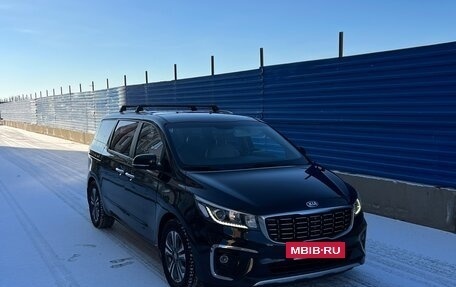 KIA Carnival III, 2018 год, 2 495 000 рублей, 4 фотография
