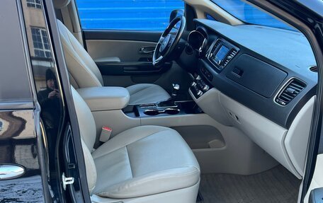 KIA Carnival III, 2018 год, 2 495 000 рублей, 11 фотография