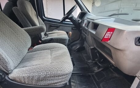 ГАЗ 3110 «Волга», 2000 год, 250 000 рублей, 7 фотография