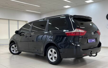 Toyota Sienna III, 2018 год, 3 465 000 рублей, 4 фотография