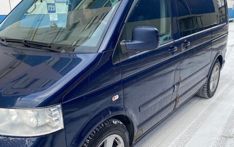 Volkswagen Multivan T5, 2005 год, 1 000 000 рублей, 2 фотография