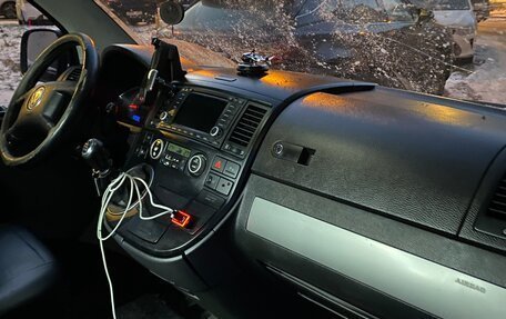 Volkswagen Multivan T5, 2005 год, 1 000 000 рублей, 16 фотография