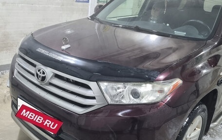 Toyota Highlander III, 2012 год, 2 100 000 рублей, 1 фотография