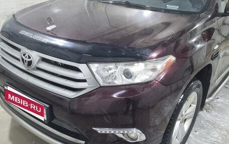 Toyota Highlander III, 2012 год, 2 100 000 рублей, 3 фотография