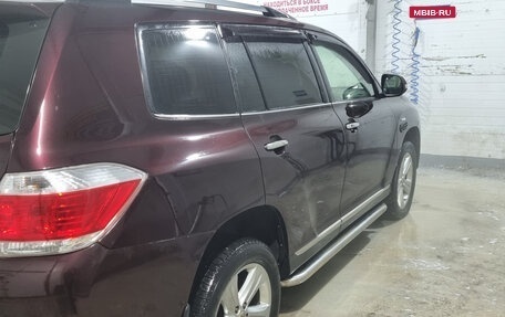 Toyota Highlander III, 2012 год, 2 100 000 рублей, 7 фотография