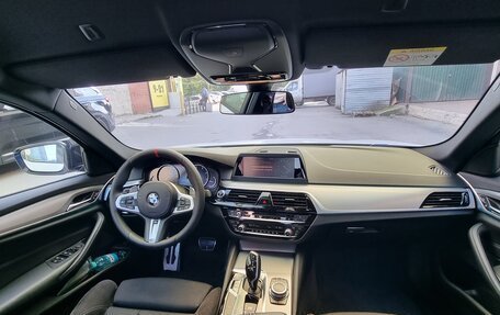 BMW 5 серия, 2019 год, 4 800 000 рублей, 17 фотография