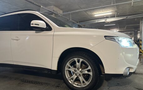 Mitsubishi Outlander III рестайлинг 3, 2012 год, 1 500 000 рублей, 7 фотография