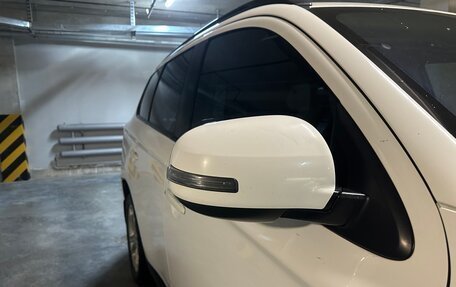 Mitsubishi Outlander III рестайлинг 3, 2012 год, 1 500 000 рублей, 9 фотография