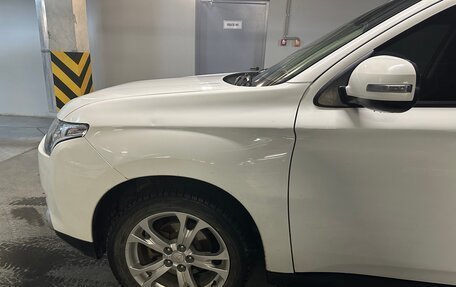 Mitsubishi Outlander III рестайлинг 3, 2012 год, 1 500 000 рублей, 18 фотография