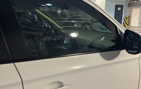 Mitsubishi Outlander III рестайлинг 3, 2012 год, 1 500 000 рублей, 39 фотография