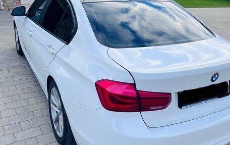 BMW 3 серия, 2016 год, 1 800 000 рублей, 4 фотография