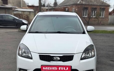 KIA Rio II, 2011 год, 670 000 рублей, 3 фотография