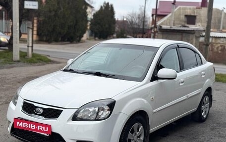 KIA Rio II, 2011 год, 670 000 рублей, 9 фотография