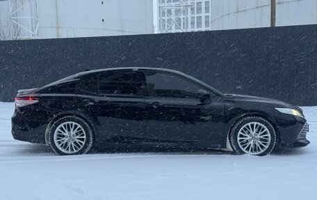 Toyota Camry, 2018 год, 2 290 000 рублей, 7 фотография