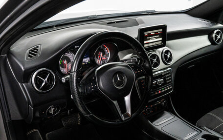 Mercedes-Benz GLA, 2014 год, 1 700 000 рублей, 10 фотография