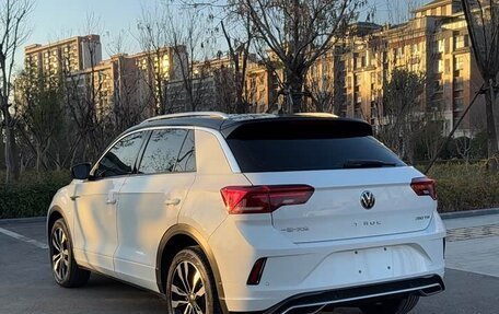 Volkswagen T-Roc I, 2022 год, 1 536 003 рублей, 7 фотография