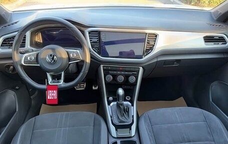 Volkswagen T-Roc I, 2022 год, 1 536 003 рублей, 9 фотография