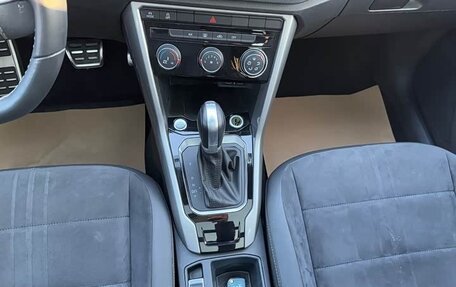 Volkswagen T-Roc I, 2022 год, 1 536 003 рублей, 17 фотография