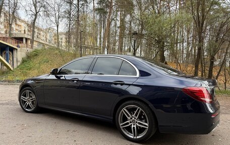 Mercedes-Benz E-Класс, 2019 год, 2 490 000 рублей, 7 фотография