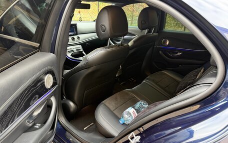 Mercedes-Benz E-Класс, 2019 год, 2 490 000 рублей, 6 фотография