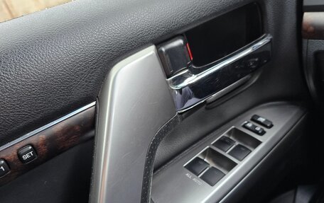 Toyota Land Cruiser 200, 2013 год, 3 500 000 рублей, 17 фотография