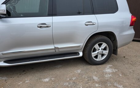 Toyota Land Cruiser 200, 2013 год, 3 500 000 рублей, 23 фотография