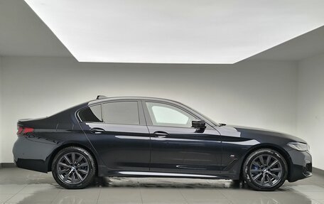BMW 5 серия, 2020 год, 6 190 000 рублей, 3 фотография