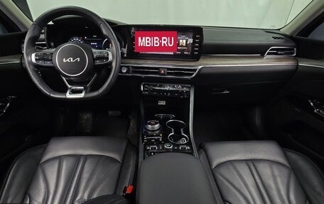 KIA K5, 2021 год, 2 300 000 рублей, 6 фотография