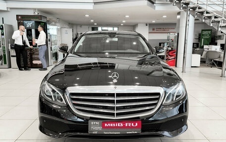 Mercedes-Benz E-Класс, 2018 год, 2 950 000 рублей, 2 фотография