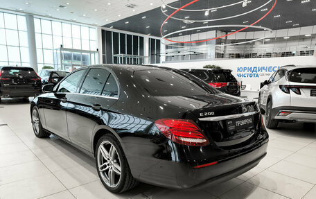 Mercedes-Benz E-Класс, 2018 год, 2 950 000 рублей, 8 фотография