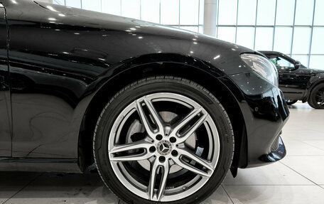 Mercedes-Benz E-Класс, 2018 год, 2 950 000 рублей, 22 фотография