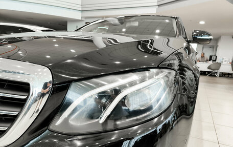 Mercedes-Benz E-Класс, 2018 год, 2 950 000 рублей, 21 фотография