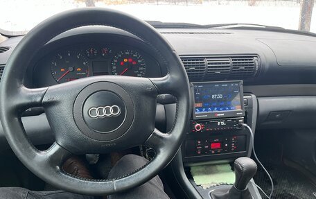 Audi A4, 2000 год, 260 000 рублей, 14 фотография
