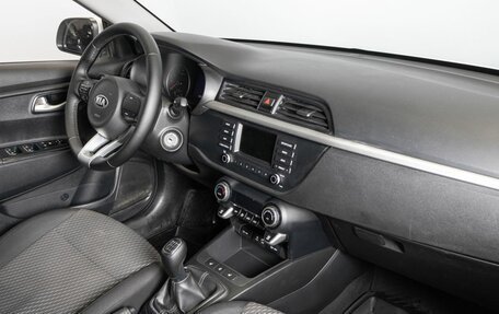 KIA Rio IV, 2017 год, 1 356 600 рублей, 8 фотография