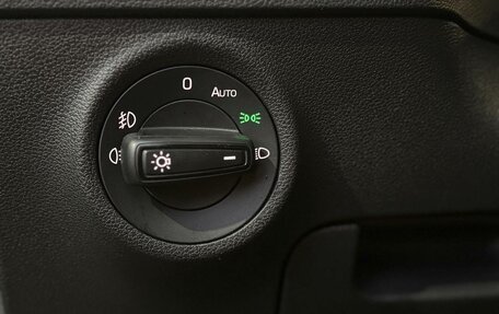 Skoda Karoq I, 2021 год, 2 399 000 рублей, 19 фотография