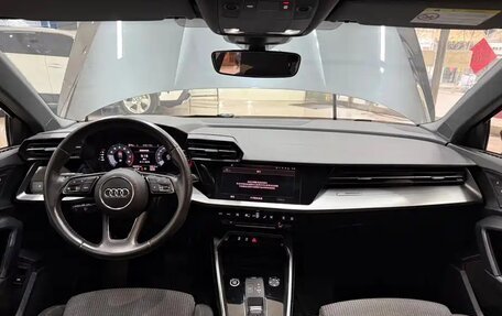 Audi A3, 2022 год, 2 100 000 рублей, 14 фотография