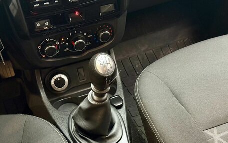 Renault Duster I рестайлинг, 2017 год, 1 250 000 рублей, 21 фотография