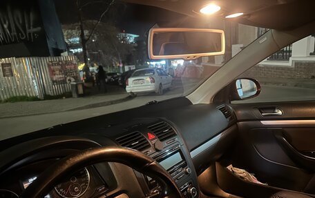 Volkswagen Jetta VI, 2010 год, 690 000 рублей, 3 фотография