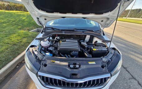 Skoda Rapid II, 2021 год, 1 150 000 рублей, 22 фотография