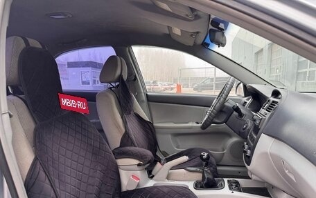 KIA Cerato I, 2006 год, 370 000 рублей, 26 фотография