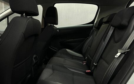 Peugeot 308 II, 2011 год, 549 999 рублей, 17 фотография